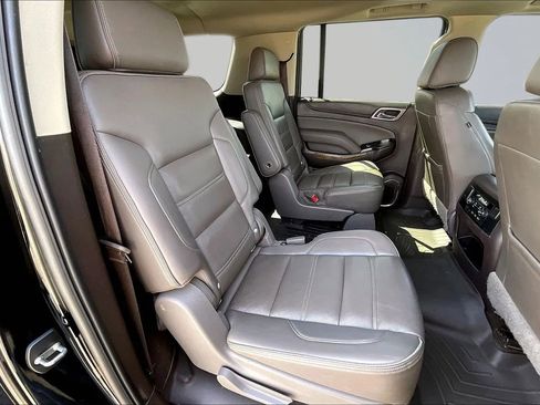Used 2017 GMC Yukon XL Denali w/ Open Road Package AWD/4WD image 29
