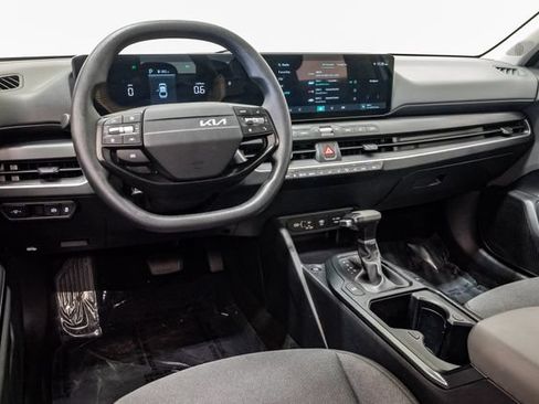 Used 2025 Kia K4 FWD image 7