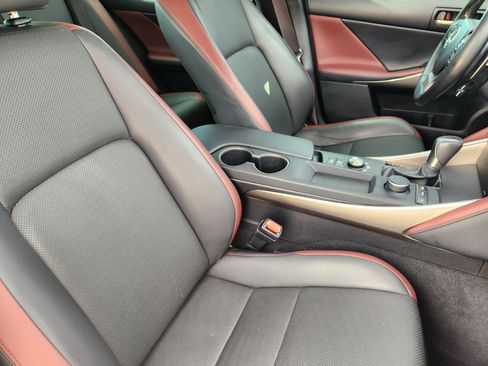 Used 2017 Lexus IS 200t image 15