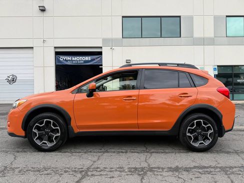 Used 2014 Subaru Crosstrek 2.0i Premium w/ Moonroof Package AWD/4WD image 10