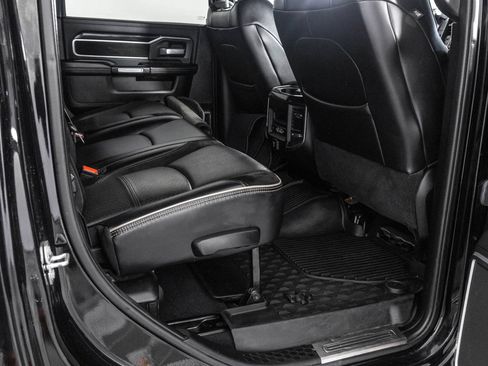 Used 2019 RAM 2500 Laramie AWD/4WD image 38