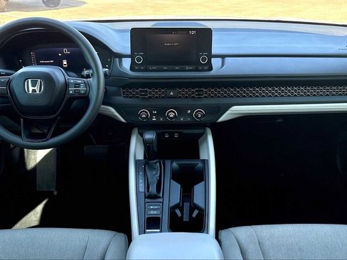 Certified 2025 Honda Accord LX image 10