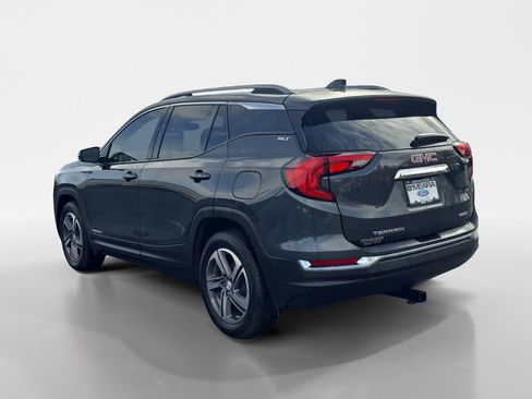 Used 2021 GMC Terrain SLT image 3