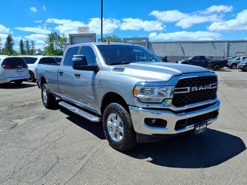 Certified 2024 RAM 3500 Big Horn AWD/4WD image 7