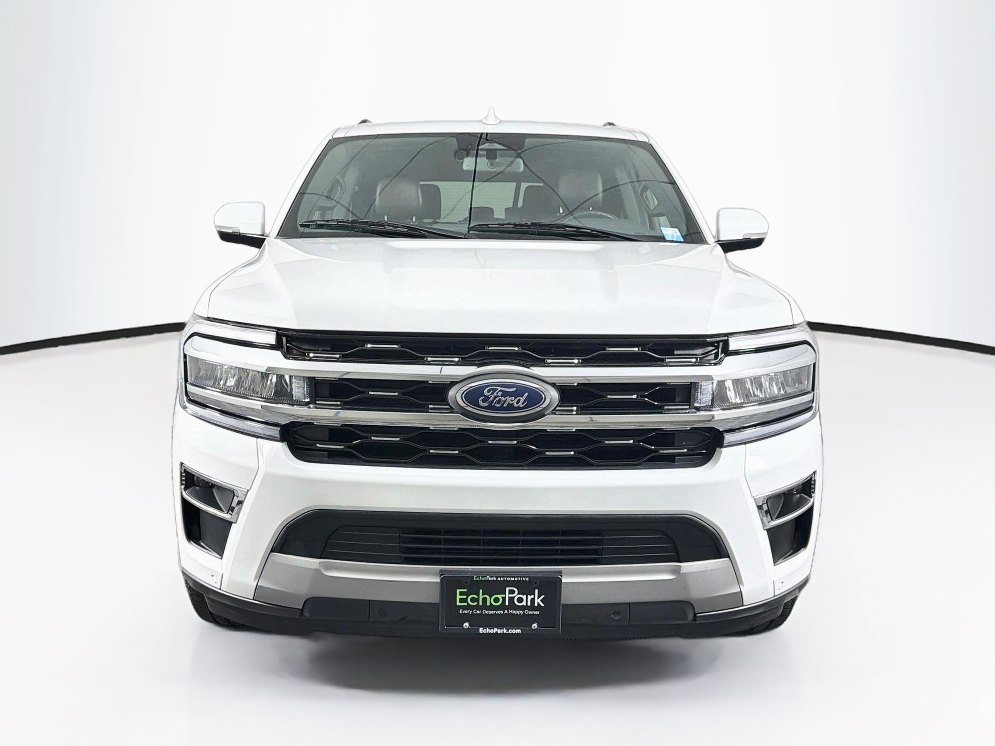 Used 2024 Ford Expedition Limited RWD image 2