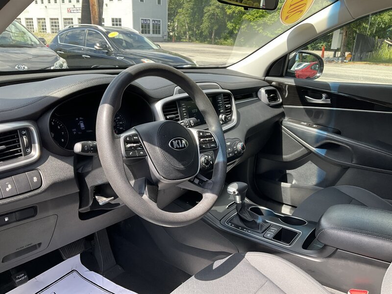 Used 2019 Kia Sorento AWD image 19