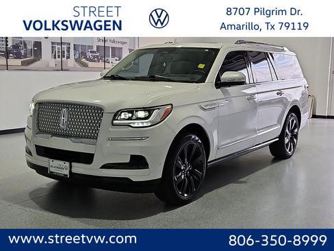 Used 2024 Lincoln Navigator L Reserve AWD/4WD image 1