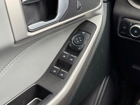 Certified 2023 Ford Explorer XLT w/ Equipment Group 202A image 35