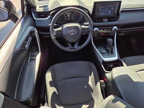 Used 2019 Toyota RAV4 XLE w/ Carpet Mat Package AWD/4WD image 7