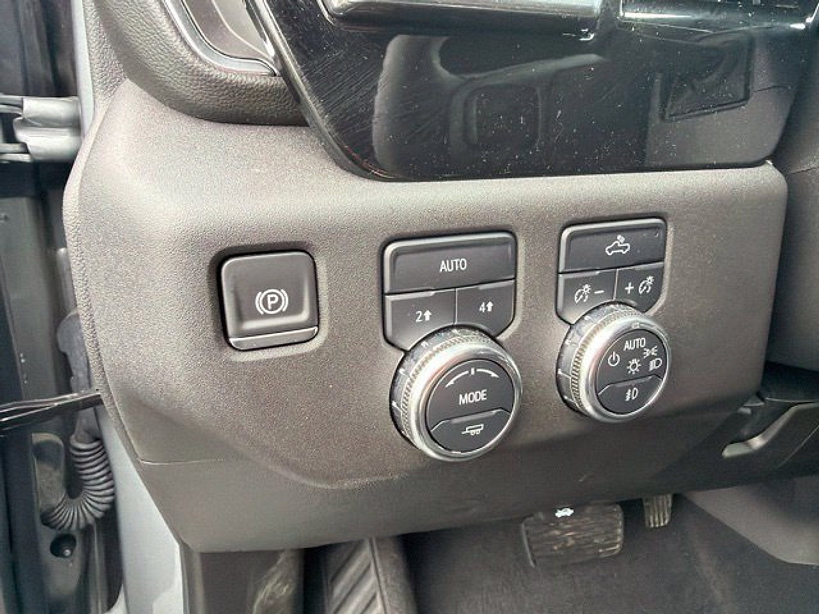 Used 2024 GMC Sierra 1500 Elevation AWD/4WD image 18