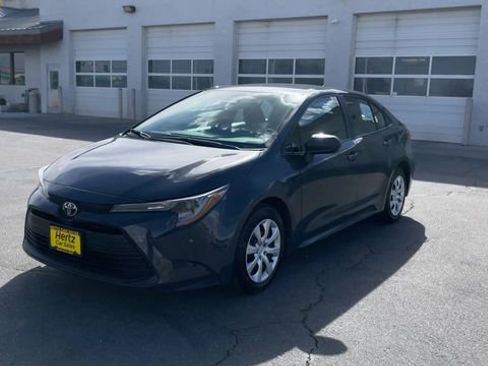 Used 2024 Toyota Corolla LE FWD image 5