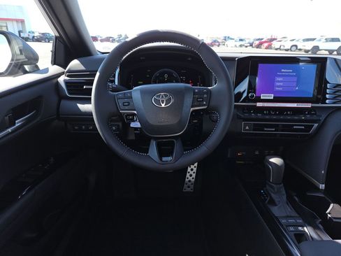 New 2026 Toyota Camry SE w/ Convenience Package image 12