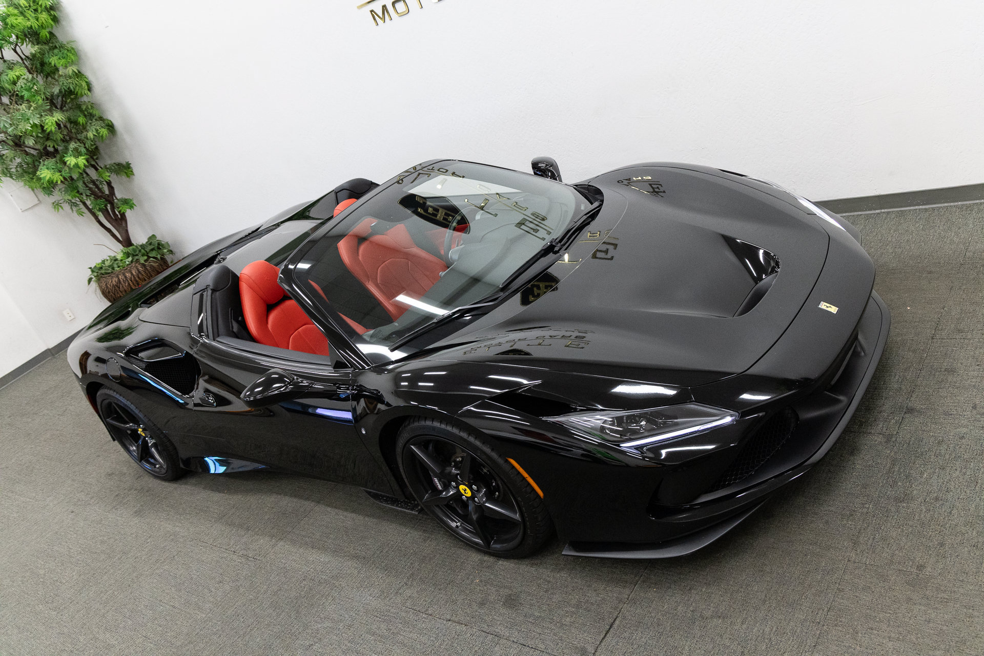 Used 2021 Ferrari F8 Tributo RWD image 29