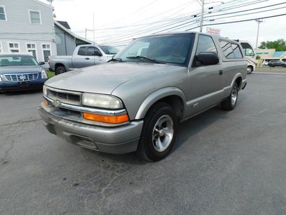 Used 2000 Chevrolet S10 Pickup LS w/ Preferred Equipment Group