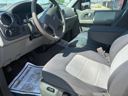 Used 2005 Ford Expedition XLT AWD/4WD image 34