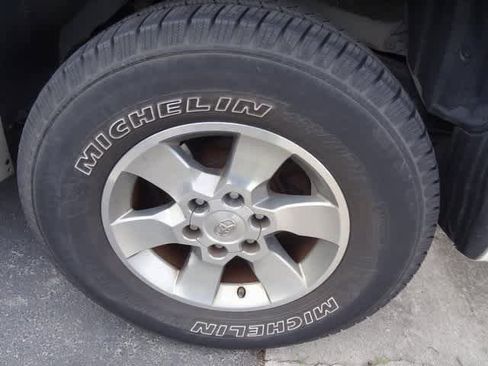 Used 2013 Toyota 4Runner SR5 image 24