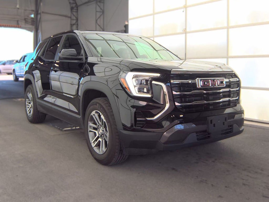 Used 2026 GMC Terrain Elevation AWD/4WD image 3