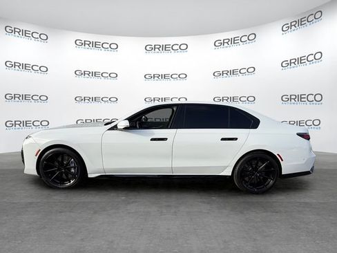 Used 2023 BMW 760i xDrive AWD/4WD image 4