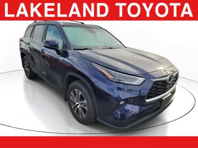 Used 2023 Toyota Highlander XLE