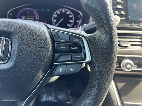 Used 2018 Honda Accord Hybrid image 21