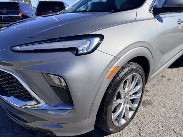 Used 2024 Buick Encore GX Avenir FWD image 10