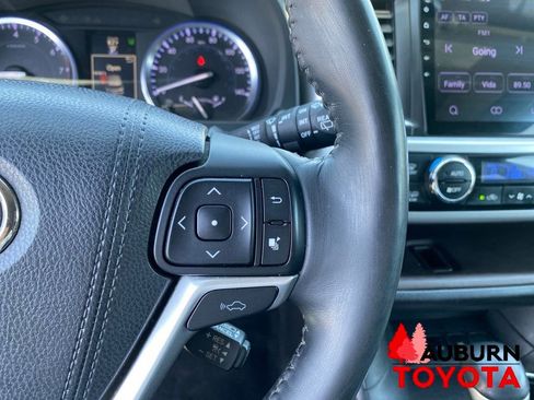 Used 2015 Toyota Highlander Limited Platinum AWD/4WD image 45