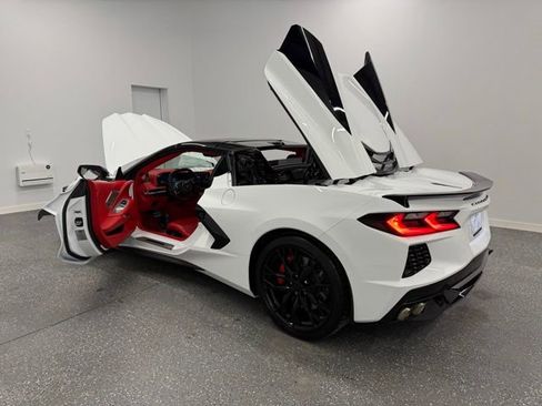 Used 2023 Chevrolet Corvette Stingray w/ Z51 Performance Package image 21