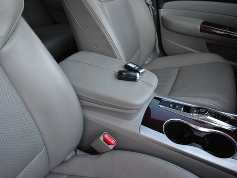 Used 2017 Acura TLX V6 w/ Technology Package image 26