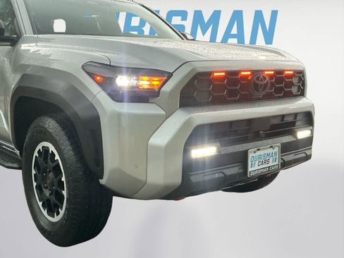 Used 2025 Toyota 4Runner TRD Off-Road Premium w/ Tow Technology Package AWD/4WD image 22