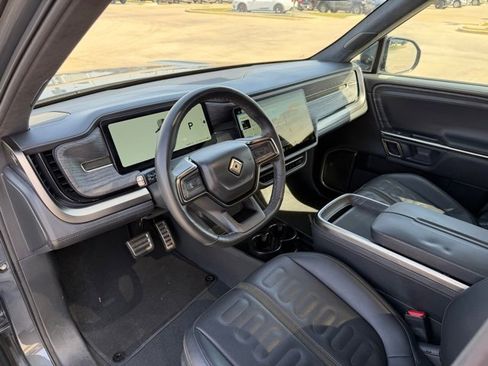 Used 2023 Rivian R1S Adventure image 10