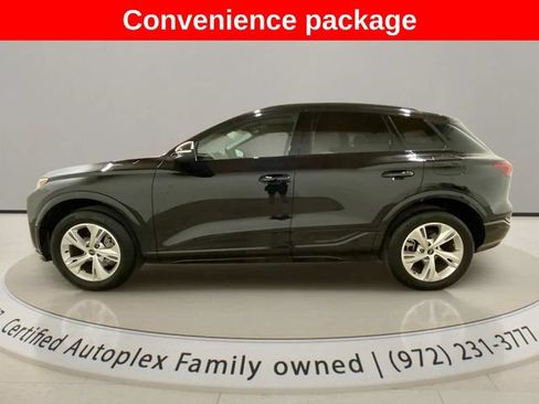 Used 2025 Audi Q6 e-tron Premium w/ Convenience Package RWD image 2