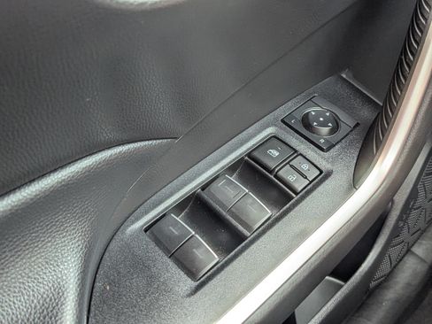 Used 2023 Toyota RAV4 XLE FWD image 25