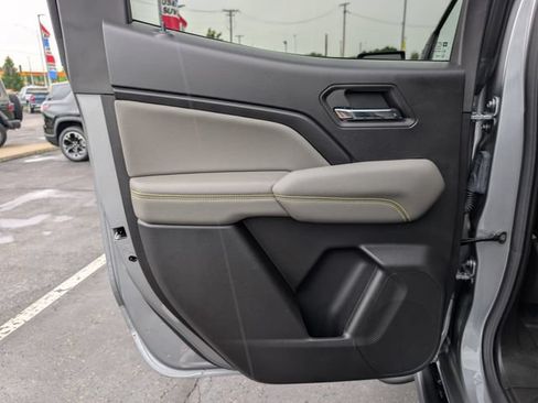 Used 2025 Chevrolet Colorado ZR2 AWD/4WD image 14