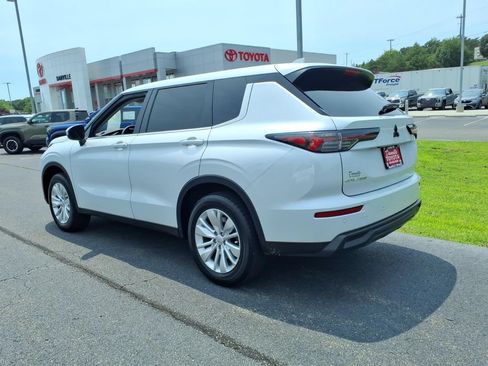 Used 2025 Mitsubishi Outlander ES AWD/4WD image 24