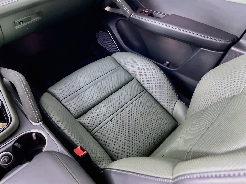 Certified 2026 Porsche Cayenne S AWD/4WD image 26