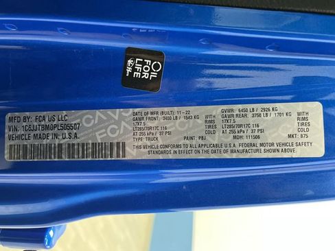 Used 2023 Jeep Gladiator Rubicon w/ Cold Weather Group image 39