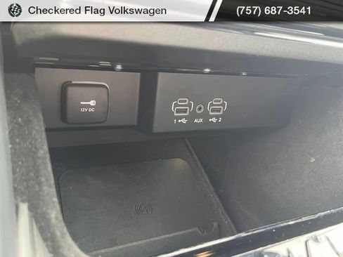 Used 2024 Jeep Wagoneer Series II w/ Flexible Seating Group AWD/4WD image 43