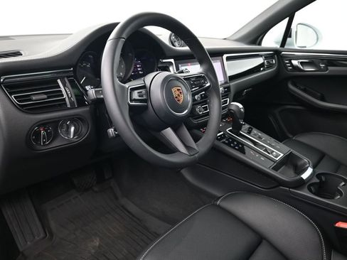 Used 2026 Porsche Macan S AWD/4WD image 4