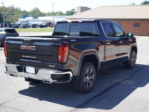 New 2026 GMC Sierra 1500 SLT w/ SLT Convenience Package image 3