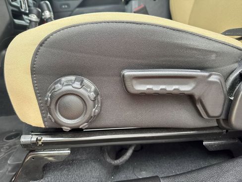 Used 2023 Jeep Wrangler Sahara w/ Safety Group image 15