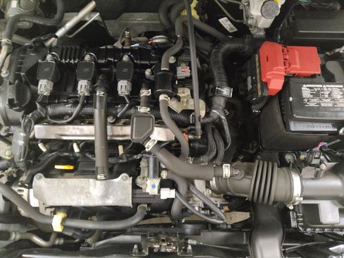 Used 2020 Nissan Kicks S FWD image 30
