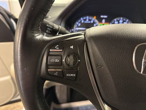 Certified 2018 Acura TLX FWD image 16