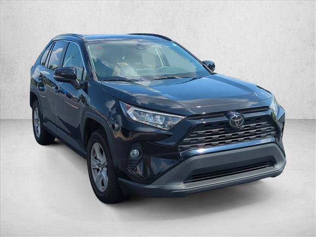 Used 2019 Toyota RAV4 XLE w/ Convenience Package FWD image 3