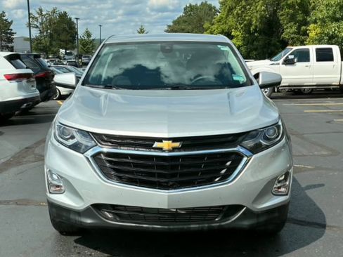 Used 2020 Chevrolet Equinox LT FWD image 2