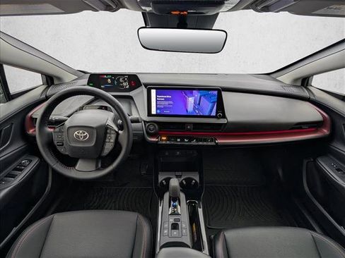 Used 2025 Toyota Prius Plug-In Hybrid image 16
