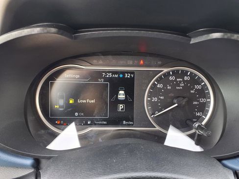 New 2025 Nissan Versa SV w/ Trunk Package image 19