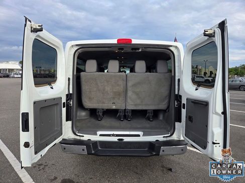 Used 2019 Nissan NV 3500 SV w/ Navigation Package RWD image 17