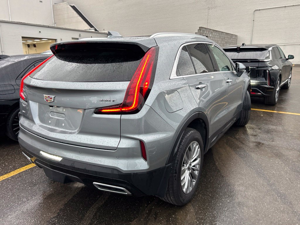 Used 2025 Cadillac XT4 Premium Luxury w/ Trailering Package AWD/4WD image 6