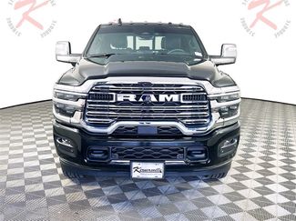 Used 2025 RAM 3500 Laramie video 2