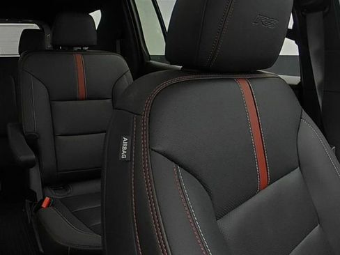 Used 2024 Chevrolet Traverse RS image 15